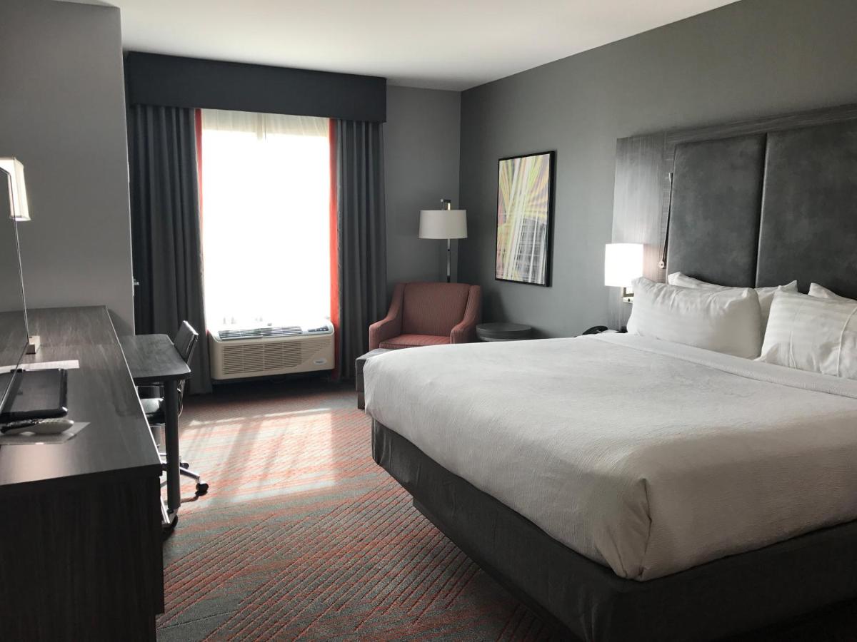 Executive King Room at Holiday Inn Abilene - North College Area by IHG