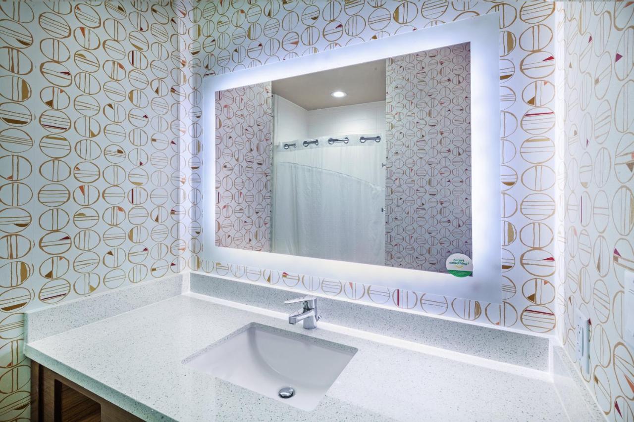 King Suite - Non-Smoking at Holiday Inn Amarillo East by IHG
