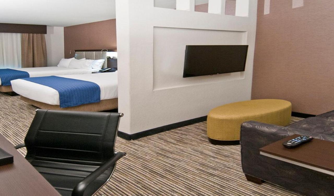 Queen Suite with Two Queen Beds at Holiday Inn Austin Airport by IHG
