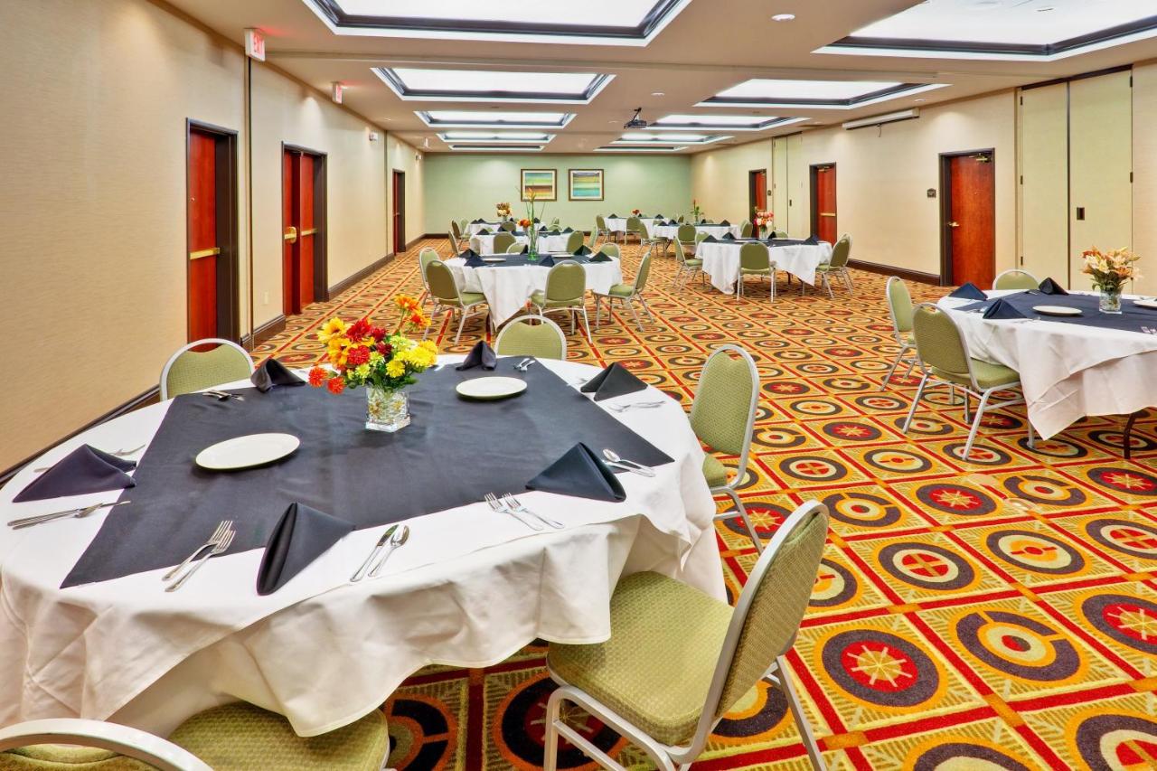 | Holiday Inn Jackson Southeast - Pearl, an IHG Hotel