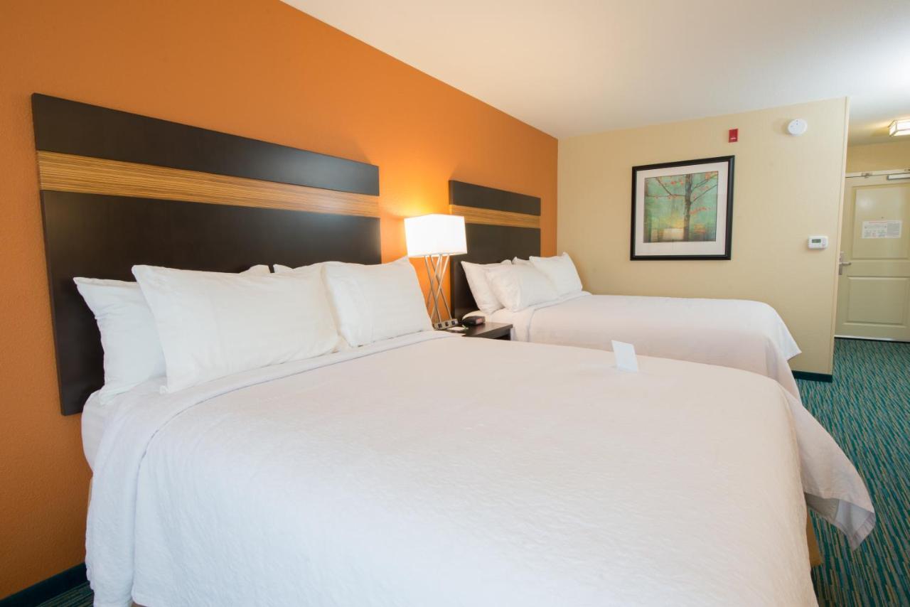 Room with Two Beds - Hearing Accessible - Non-Smoking at Holiday Inn Bismarck by IHG