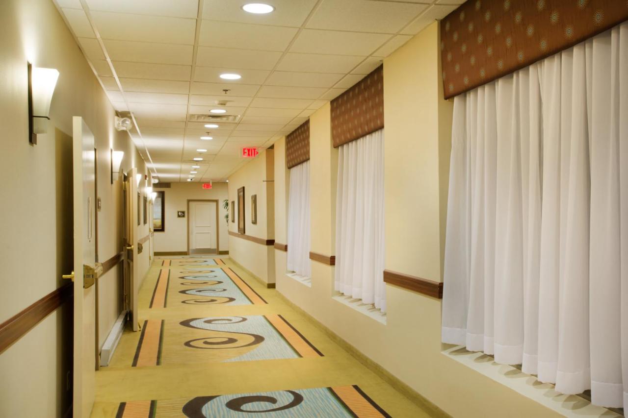  | Holiday Inn Bloomington, an IHG Hotel