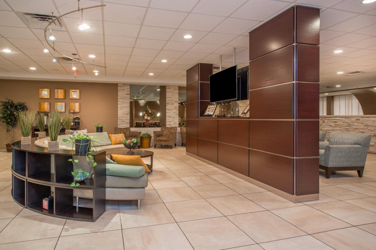  | Holiday Inn Bloomington, an IHG Hotel
