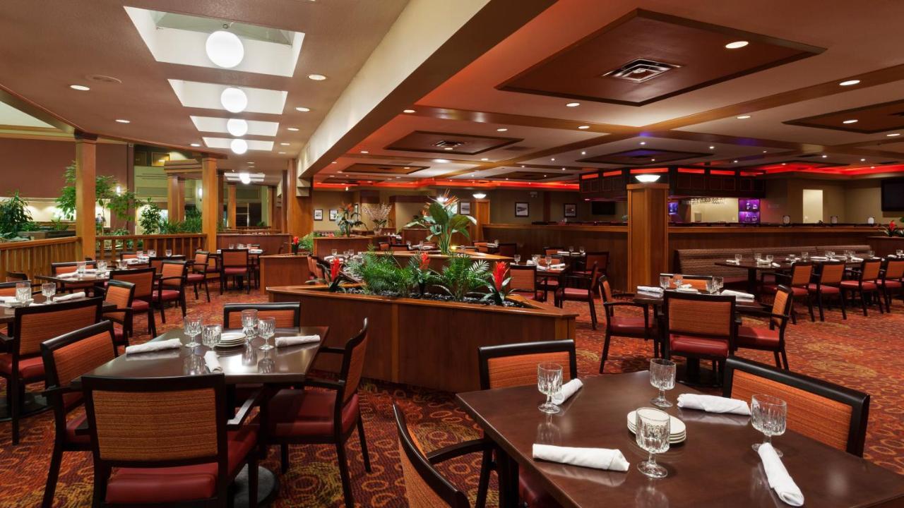 | Holiday Inn Cincinnati Airport, an IHG Hotel