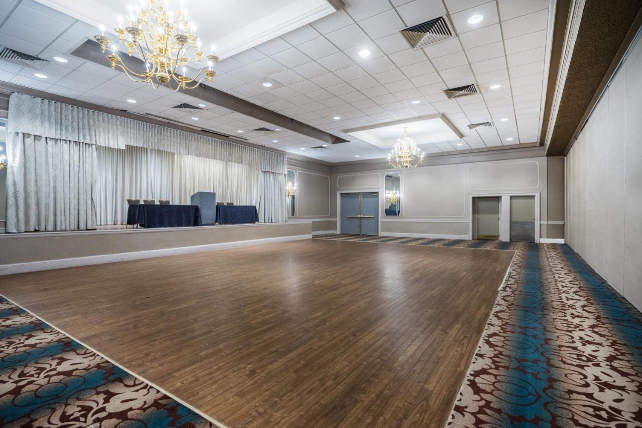  | enVision Hotel & Conference Center Mansfield-Foxboro