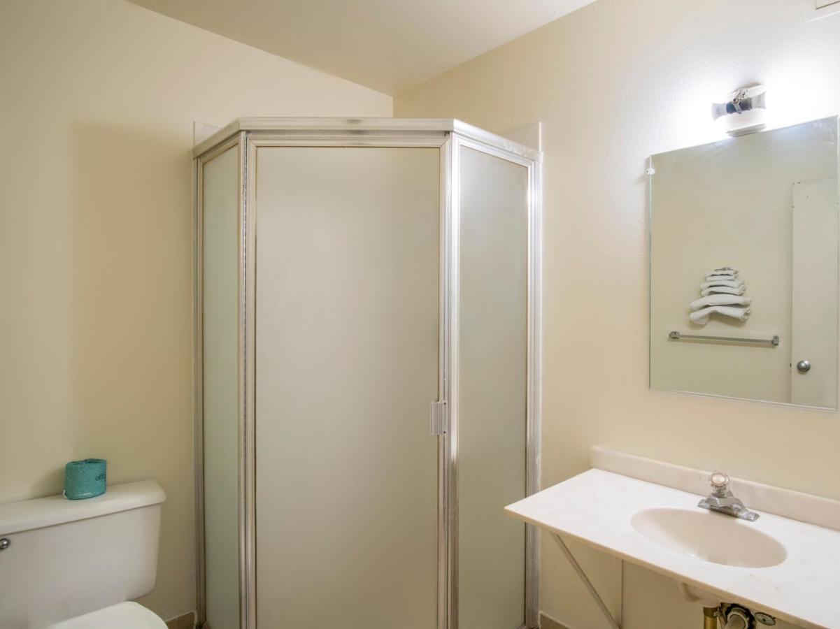  | OYO Hotel Oklahoma City Northeast
