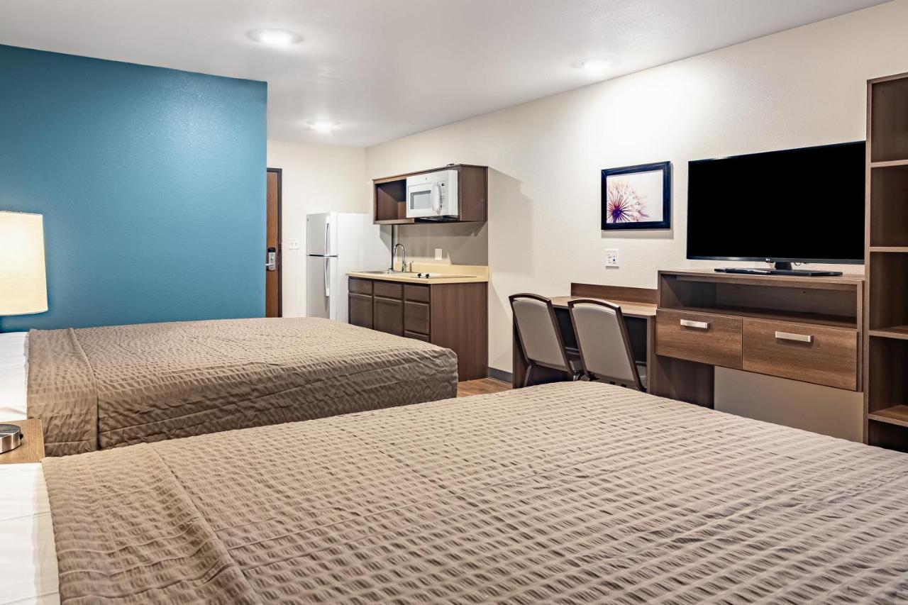 Standard Queen Room with Two Queen Beds - Non-Smoking at WoodSpring Suites Toledo Maumee