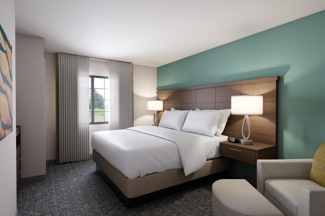 | Staybridge Suites - Columbus - Worthington, an IHG Hotel