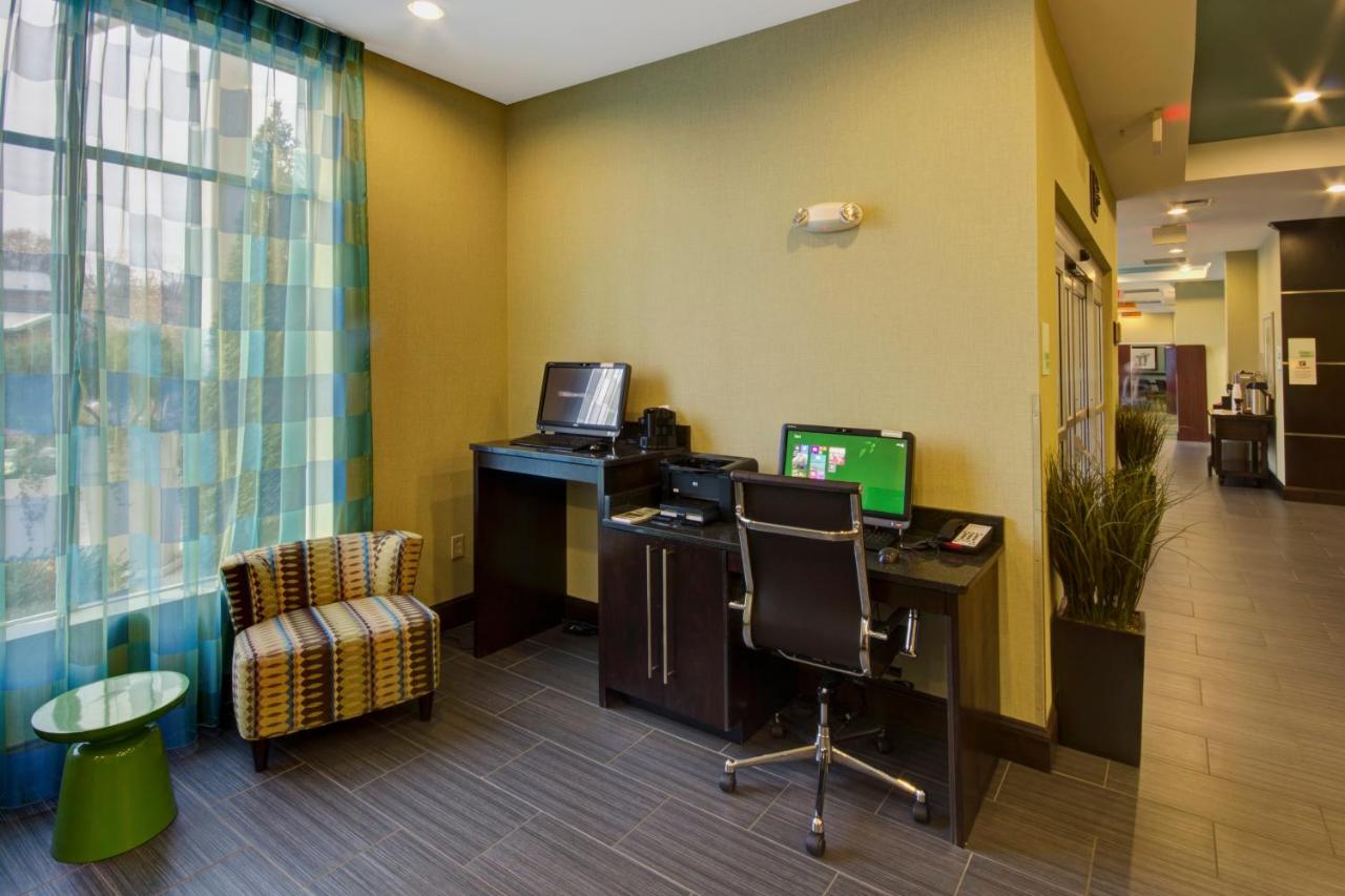 | Holiday Inn Christiansburg Blacksburg