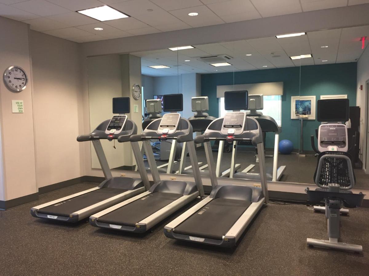 | Holiday Inn Cincinnati North West Chester, an IHG Hotel
