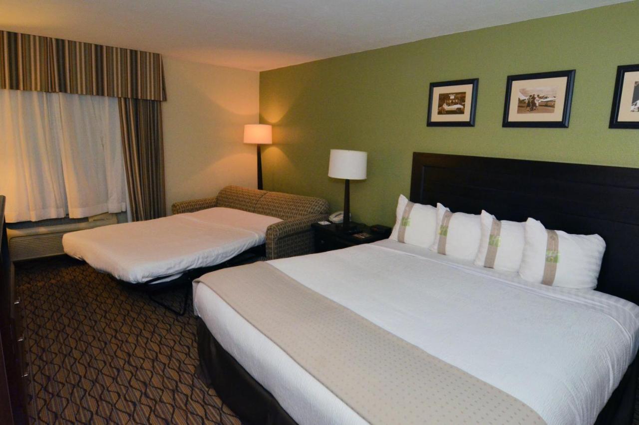King Room with Sofa Bed - Non-Smoking at Holiday Inn Fort Myers - Downtown Area by IHG
