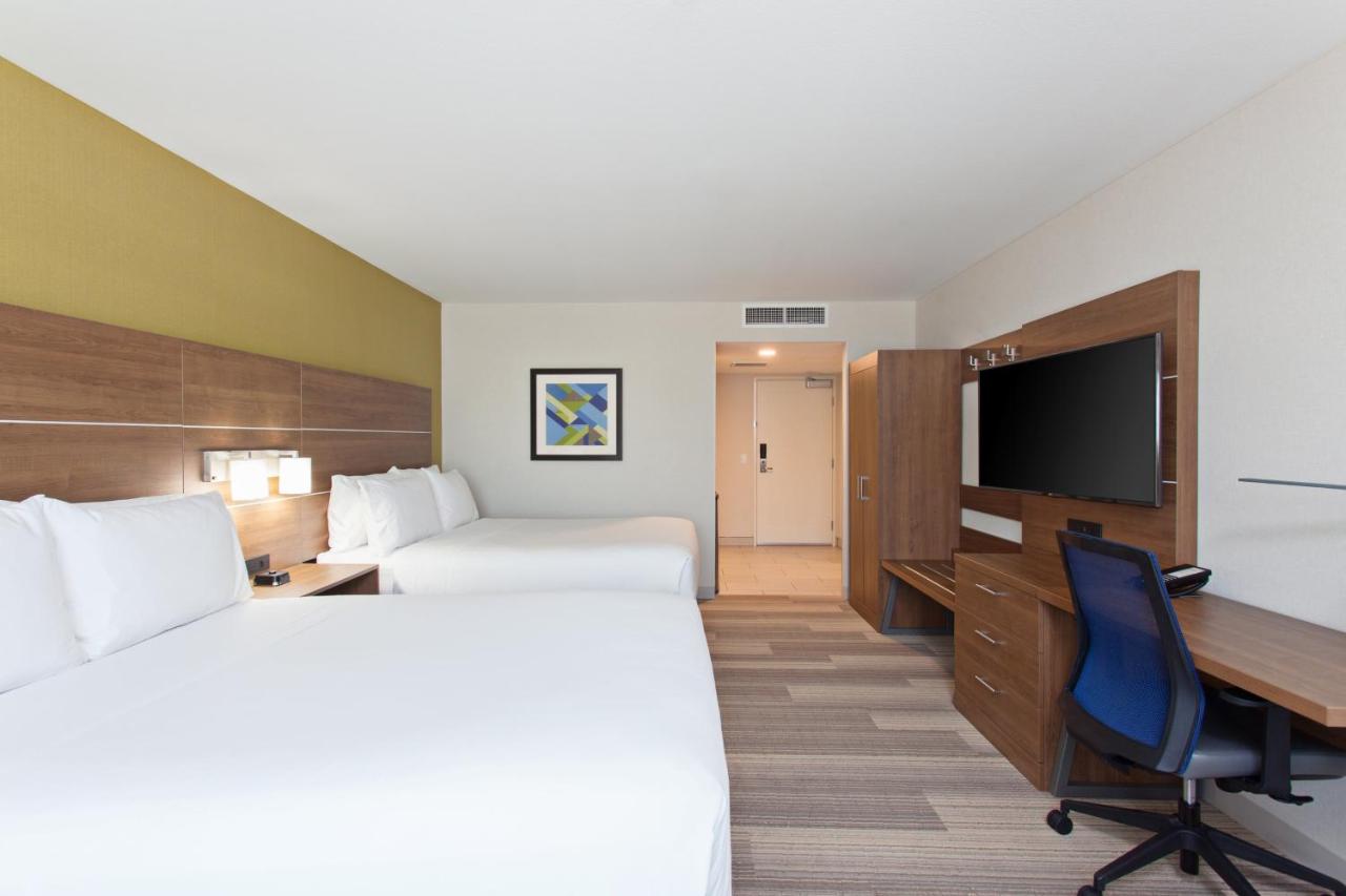 Queen Room with Two Queen Beds - Non-Smoking at Holiday Inn Express & Suites Pasadena - Los Angeles by IHG