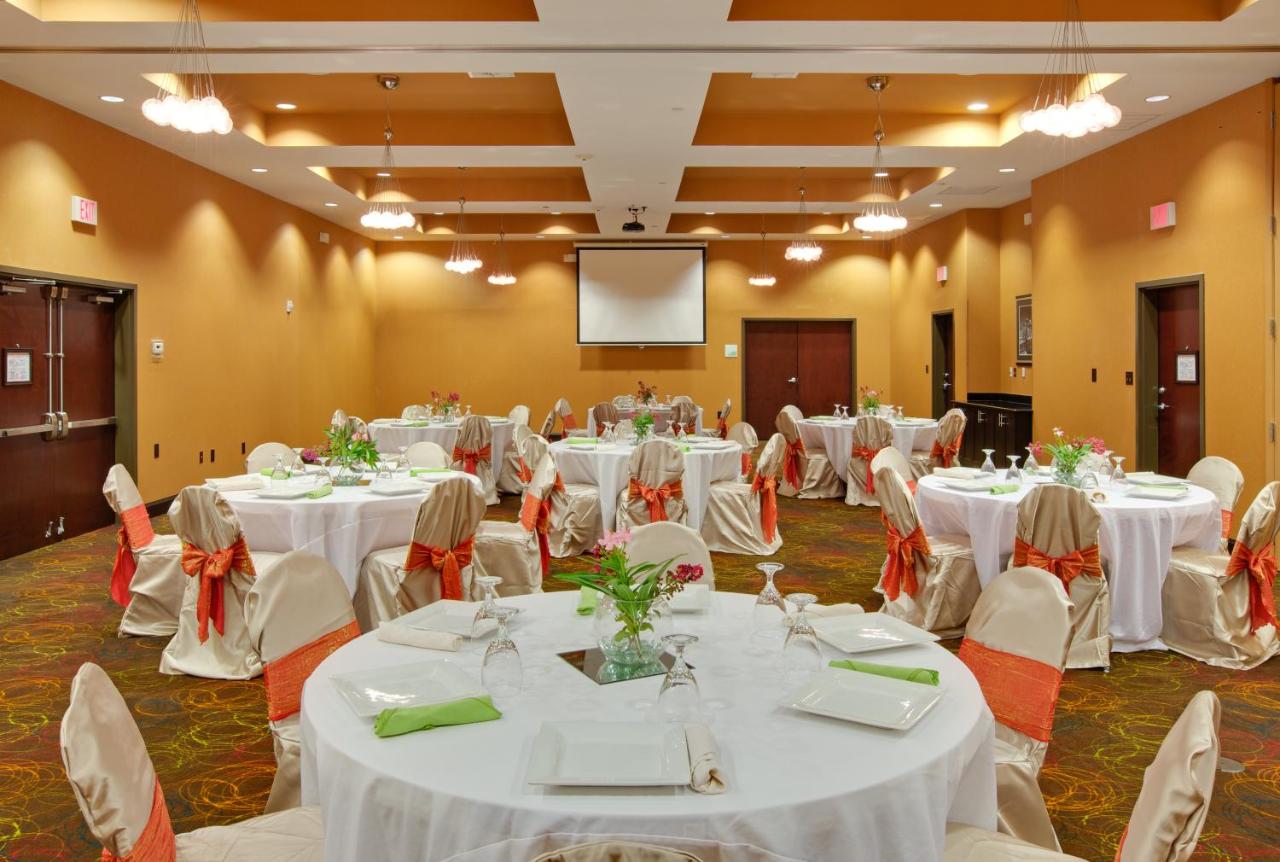 | Holiday Inn Channelview, an IHG Hotel