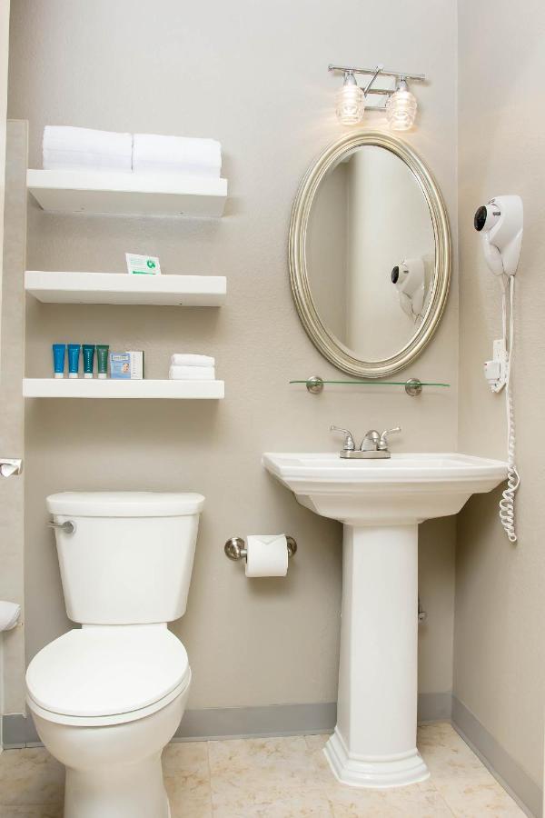 | Belltown Inn