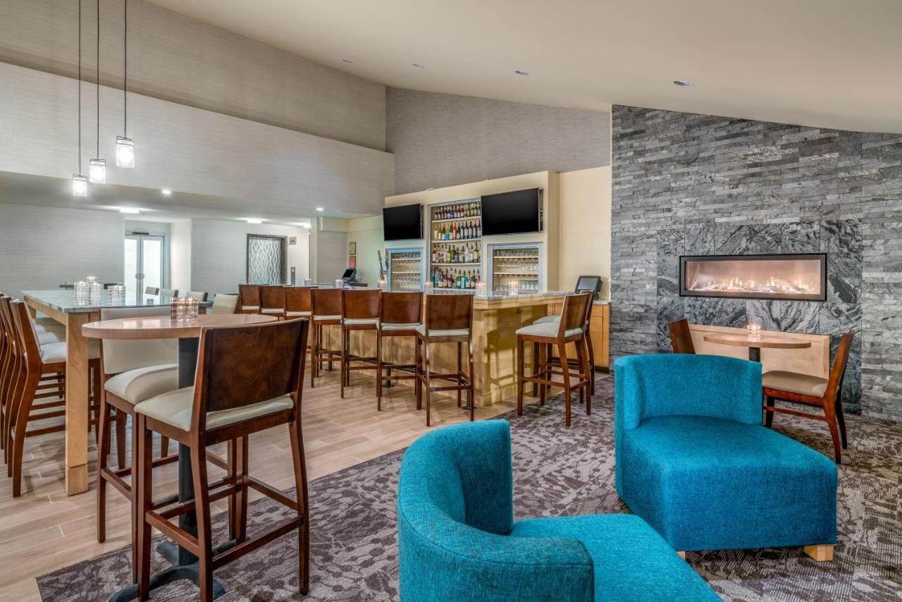 | Holiday Inn Cape Cod - Hyannis, an IHG Hotel
