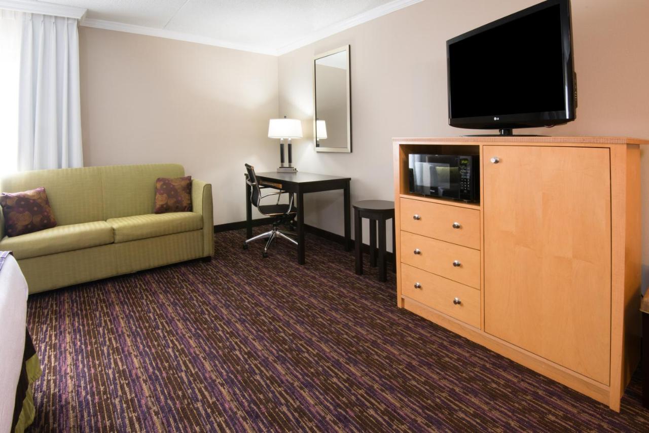 King Suite with Jacuzzi - Non-Smoking at Holiday Inn Williamsport, an IHG Hotel