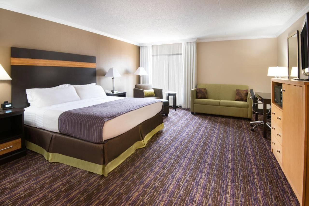 King Suite with Jacuzzi - Non-Smoking at Holiday Inn Williamsport, an IHG Hotel