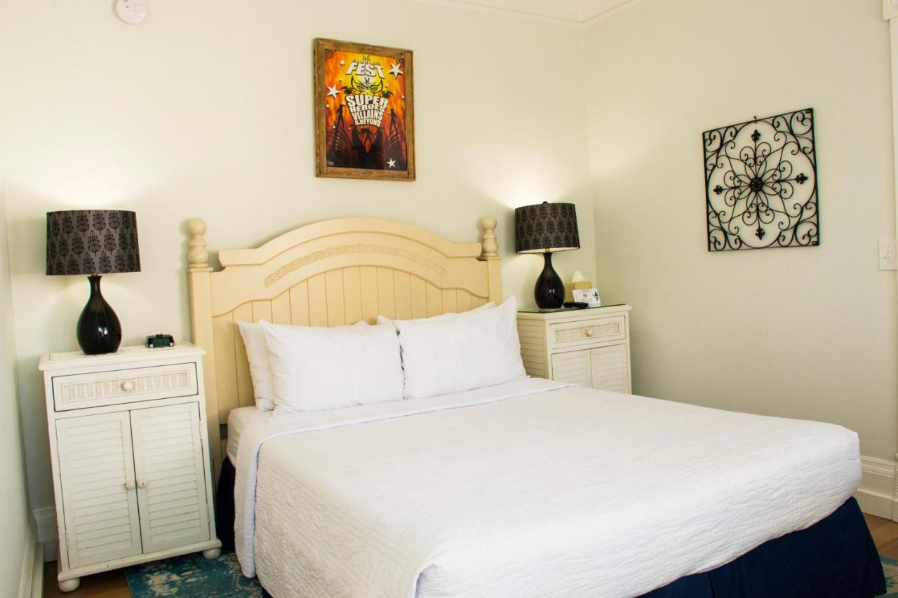 Queen Room at Duval House