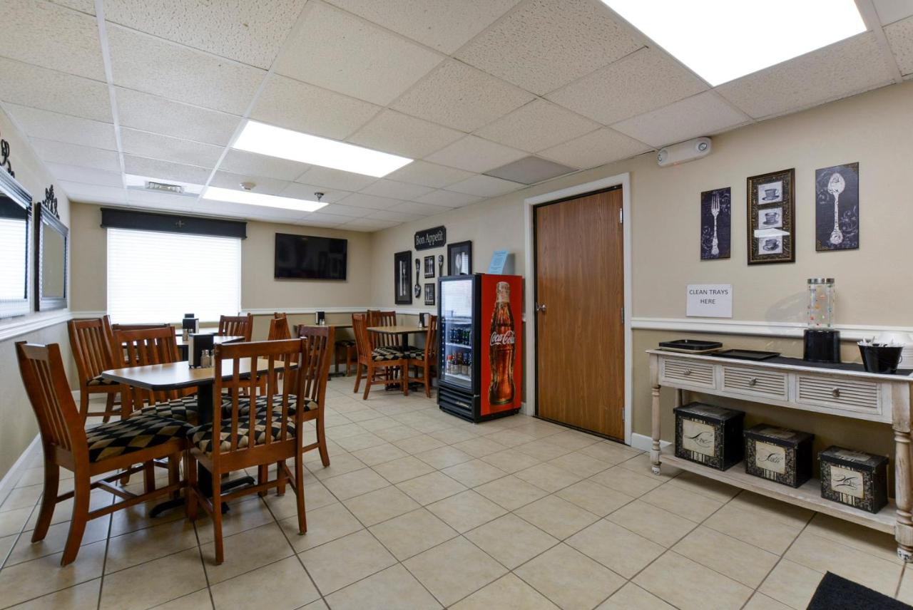 | Grand View Inn & Suites