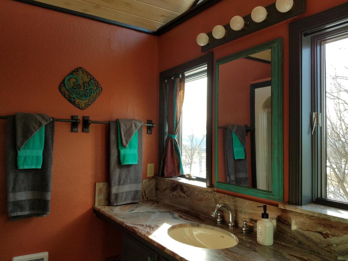 | Starry Nights Ranch Bed & Breakfast