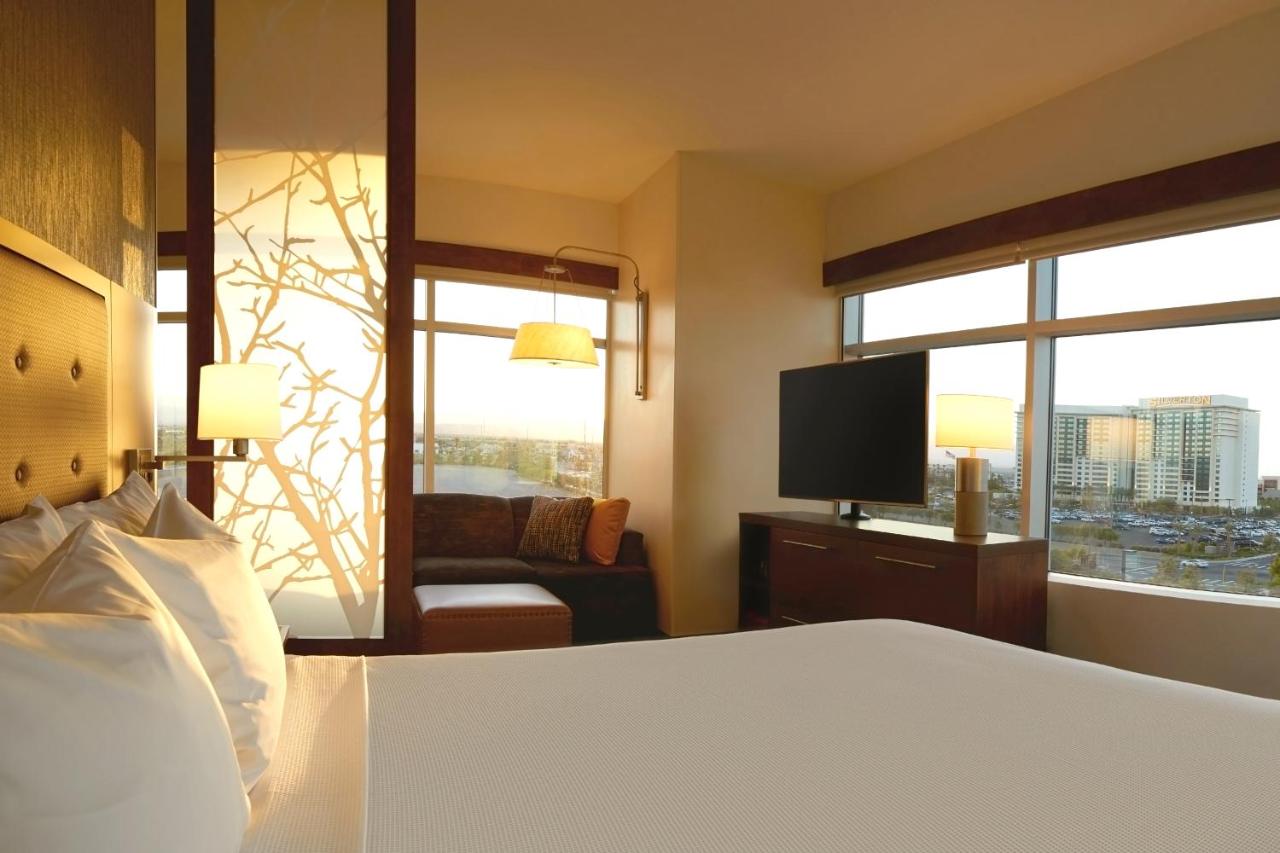 King Room with View at Hyatt Place Las Vegas at Silverton Village