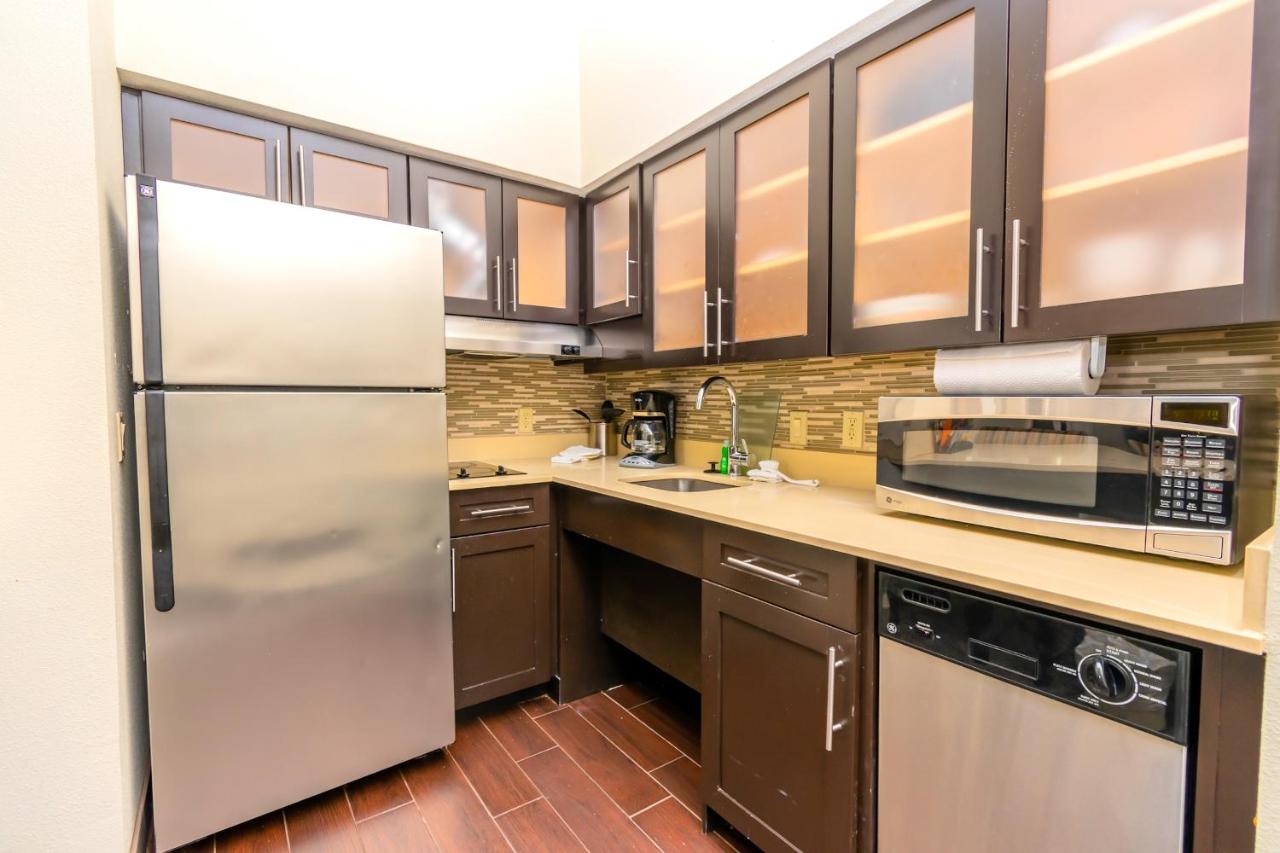  | Staybridge Suites Houston - IAH Airport, an IHG Hotel