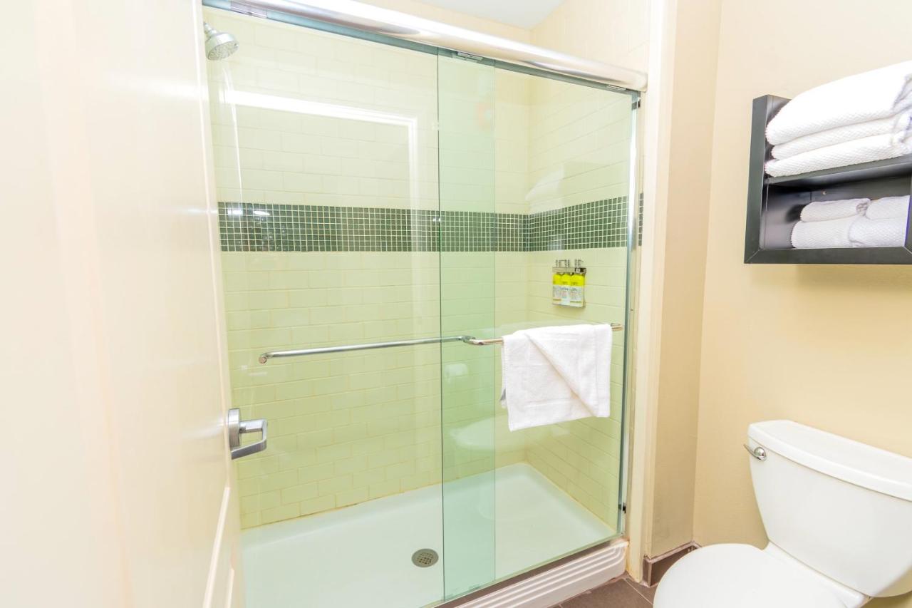  | Staybridge Suites Houston - IAH Airport, an IHG Hotel