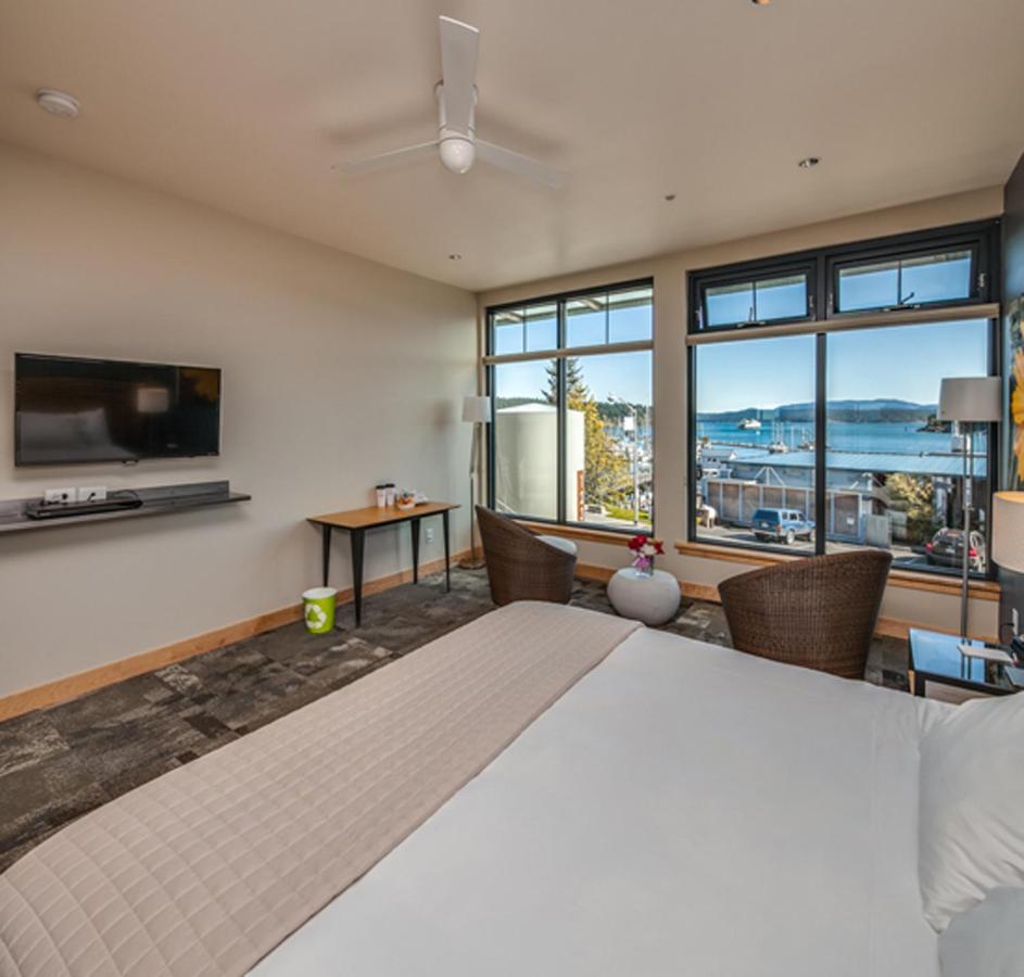 | Island Inn at 123 West