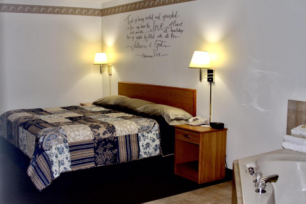 | Dutch Country Inn