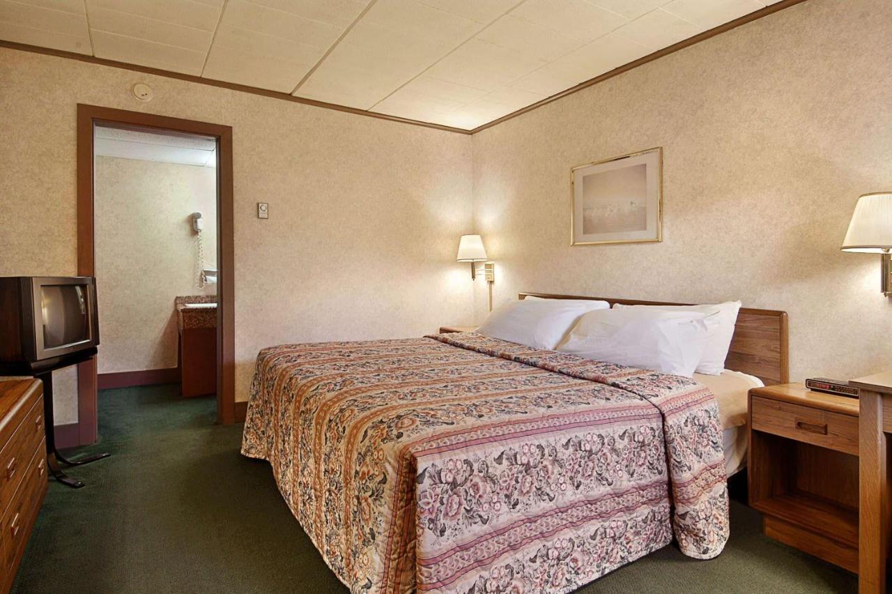 | Aderi Hotel Near Bucknell University