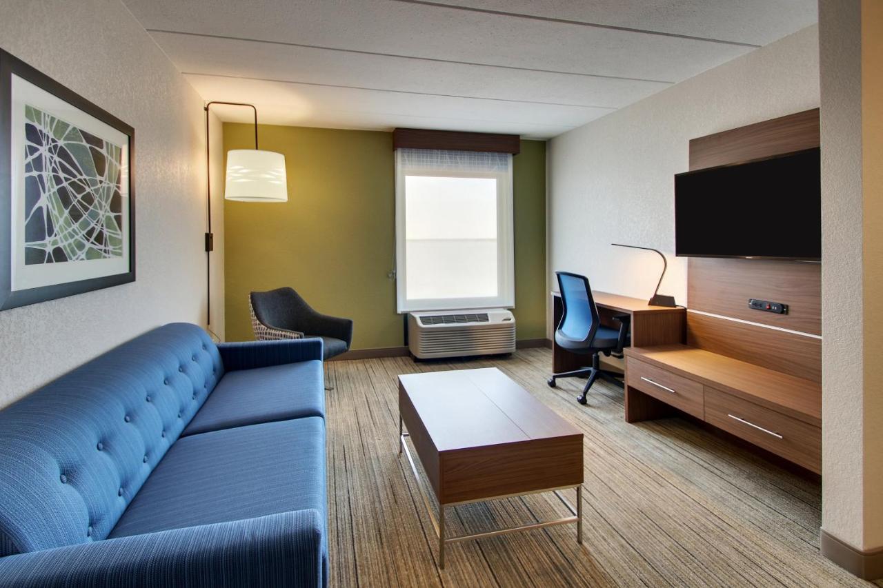 | Holiday Inn Express Atlantic City W Pleasantville, an IHG Hotel