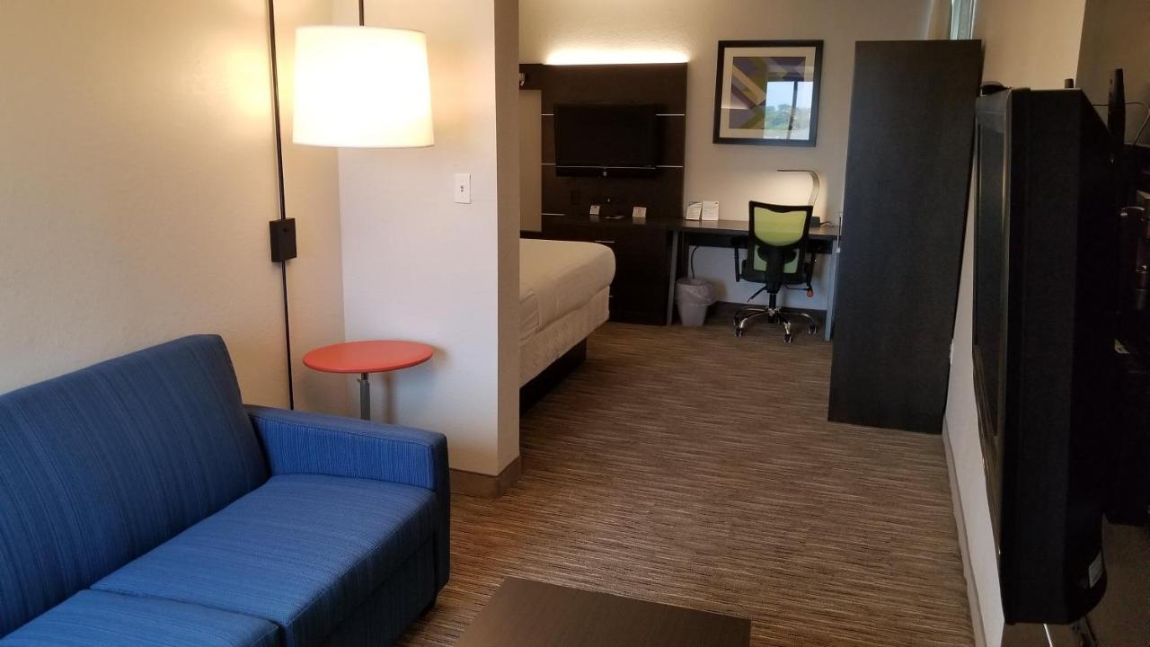 Alcove King Suite - Non-Smoking at Holiday Inn Express Rochester - Greece by IHG