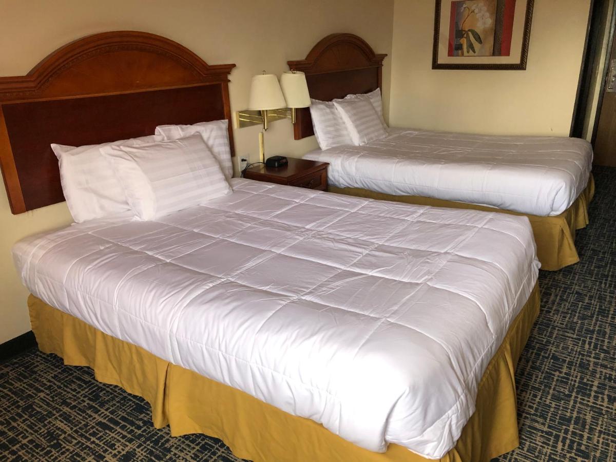 Queen Room with Two Queen Beds at Americas Best Value Inn Gaylord