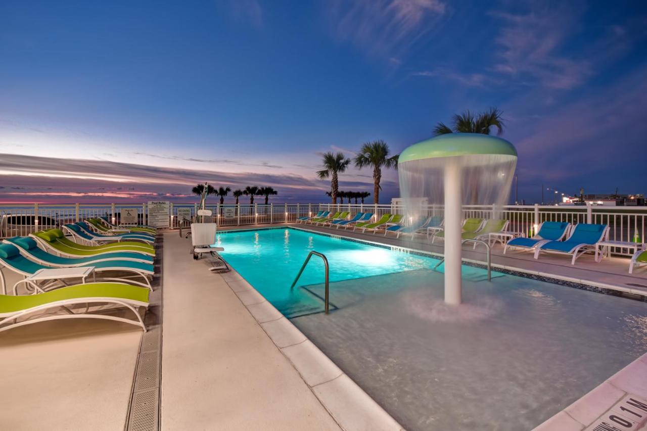 | Holiday Inn Express & Suites - Galveston Beach, an IHG Hotel