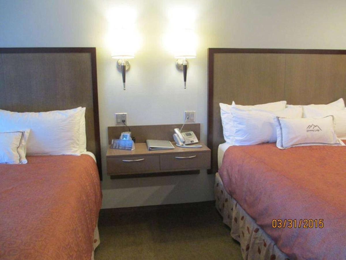 Deluxe Double Queen Room - Non-Smoking at Best Western Snowcap Lodge