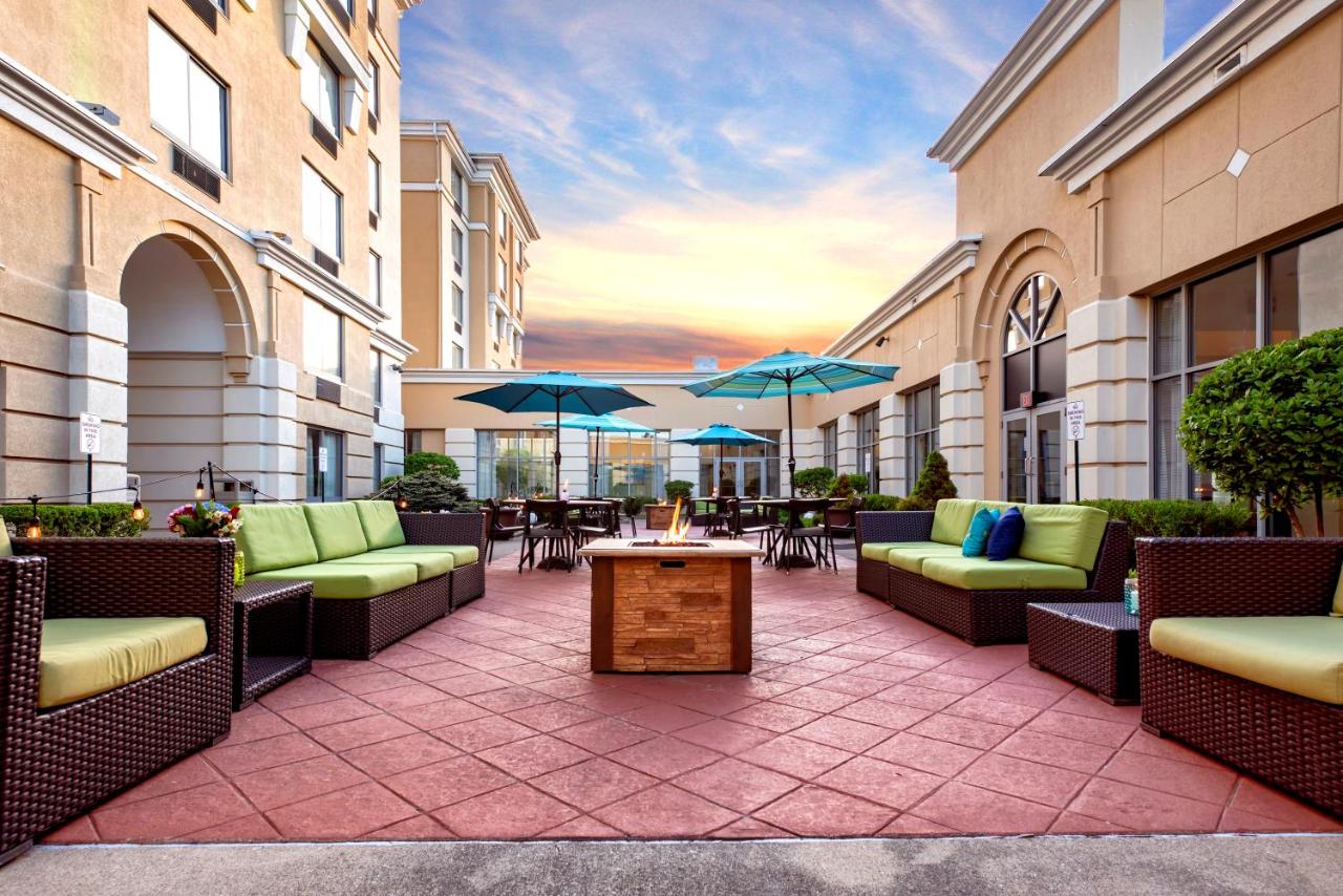 | Holiday Inn Indianapolis North-Carmel, an IHG Hotel