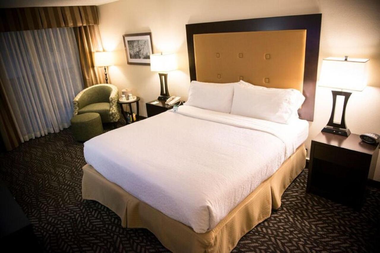  | Holiday Inn Little Rock-Airport-Conference Center