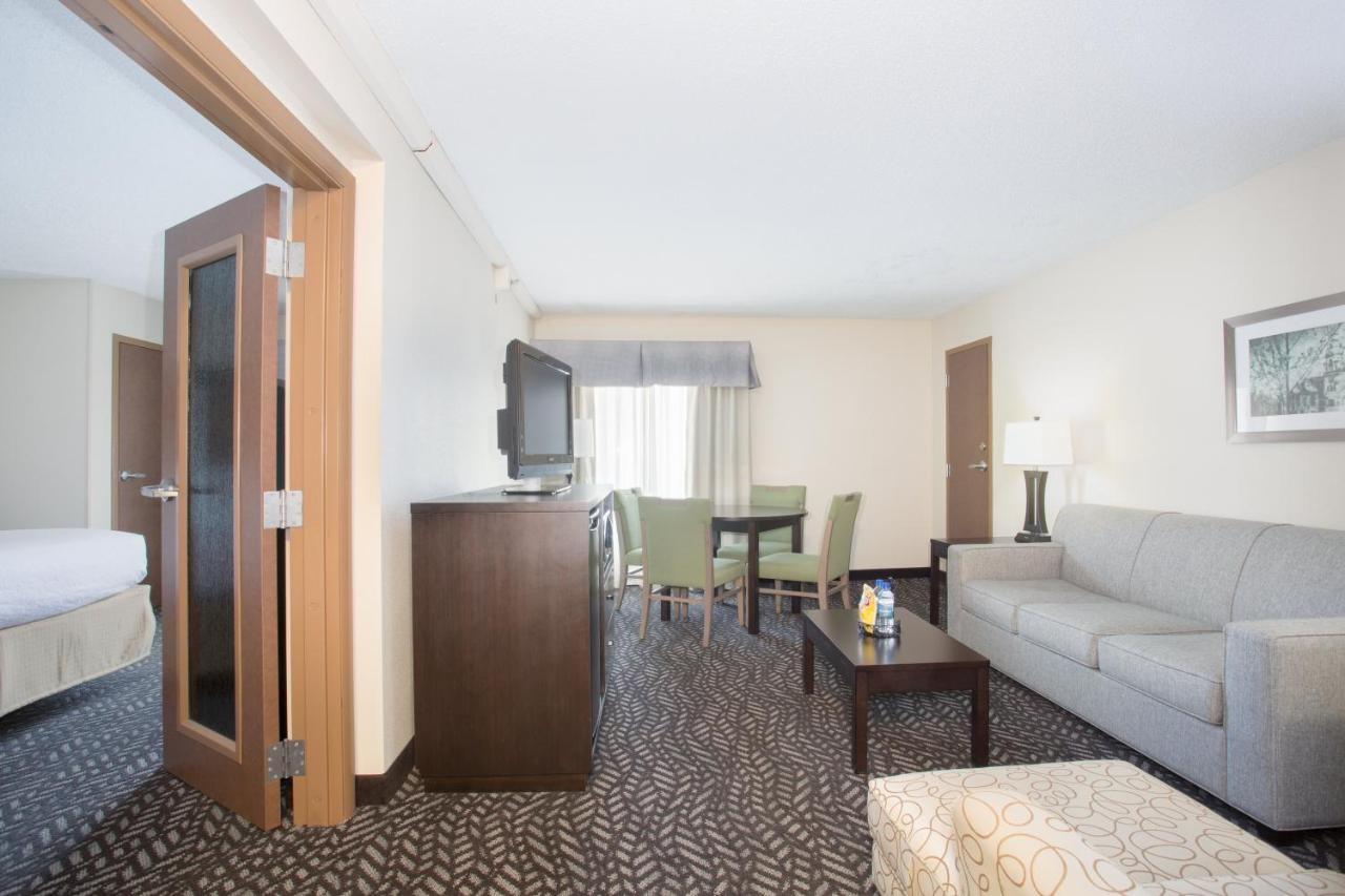  | Holiday Inn Little Rock-Airport-Conference Center, an IHG Hotel