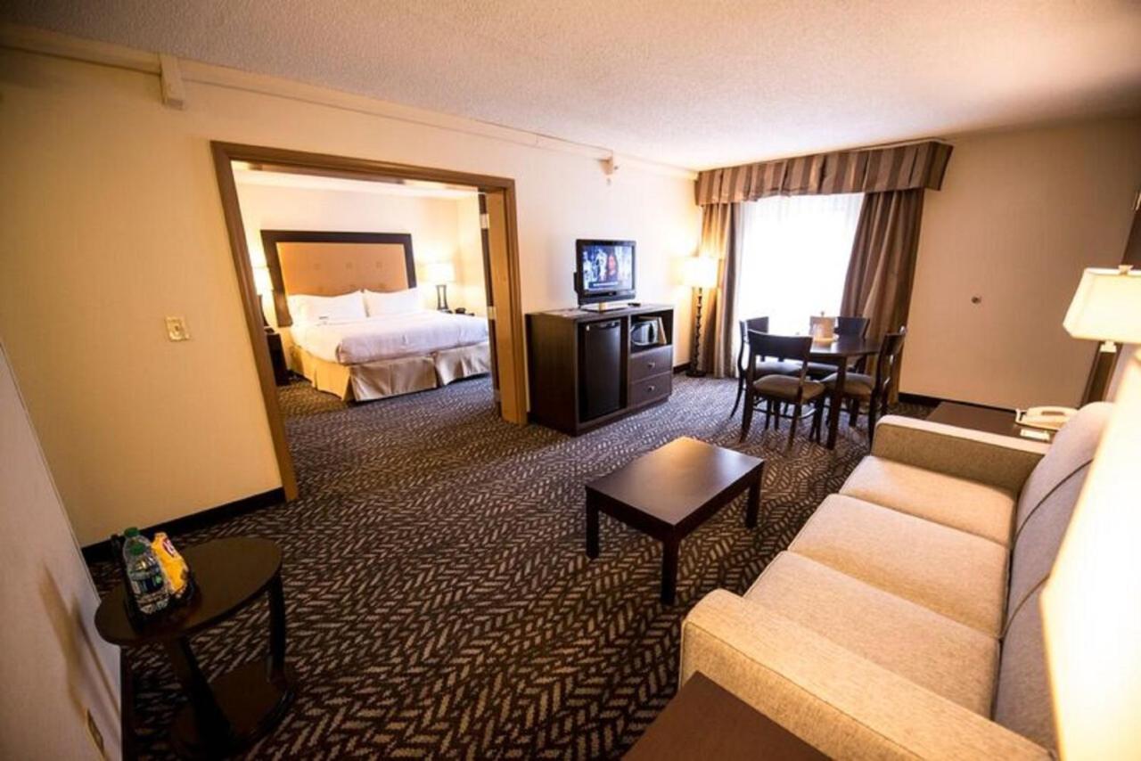  | Holiday Inn Little Rock-Airport-Conference Center, an IHG Hotel