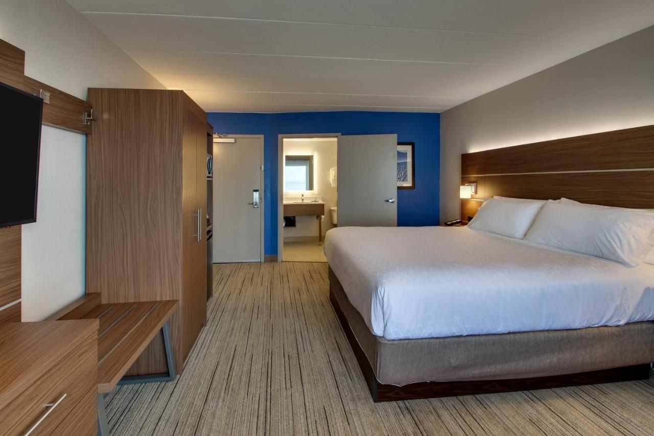 | Holiday Inn Express Atlantic City W Pleasantville, an IHG Hotel