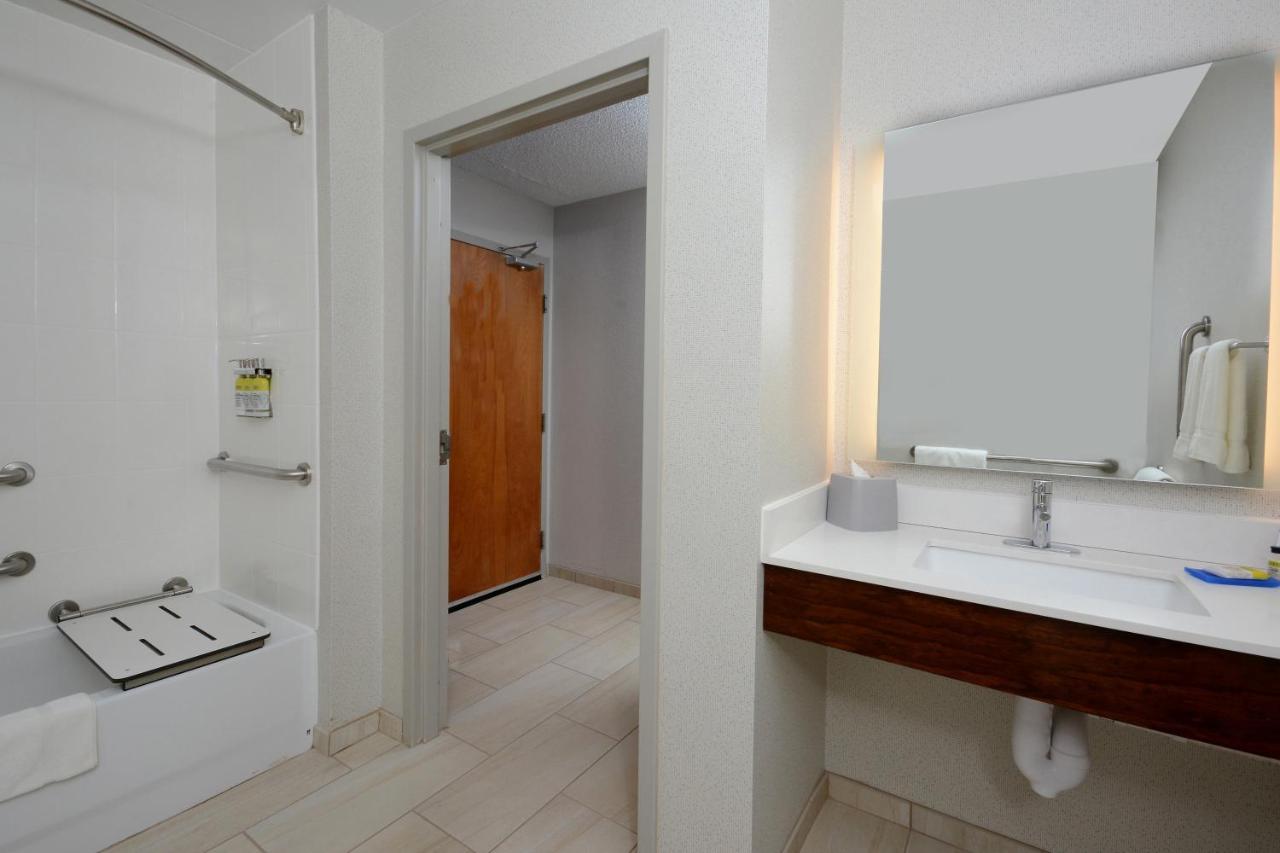 Holiday Inn Express Danville, an IHG Hotel