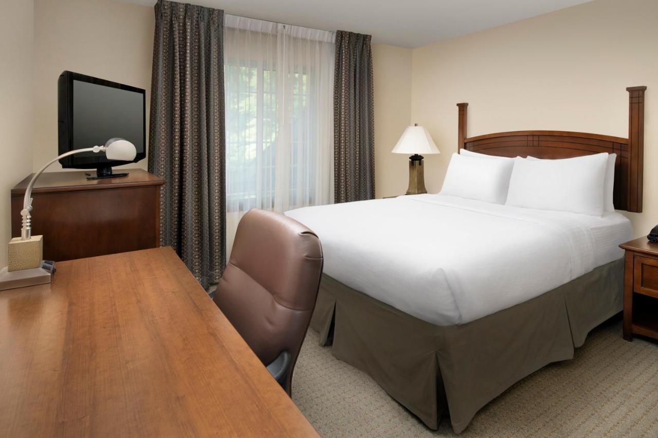 | Staybridge Suites North Brunswick, an IHG Hotel