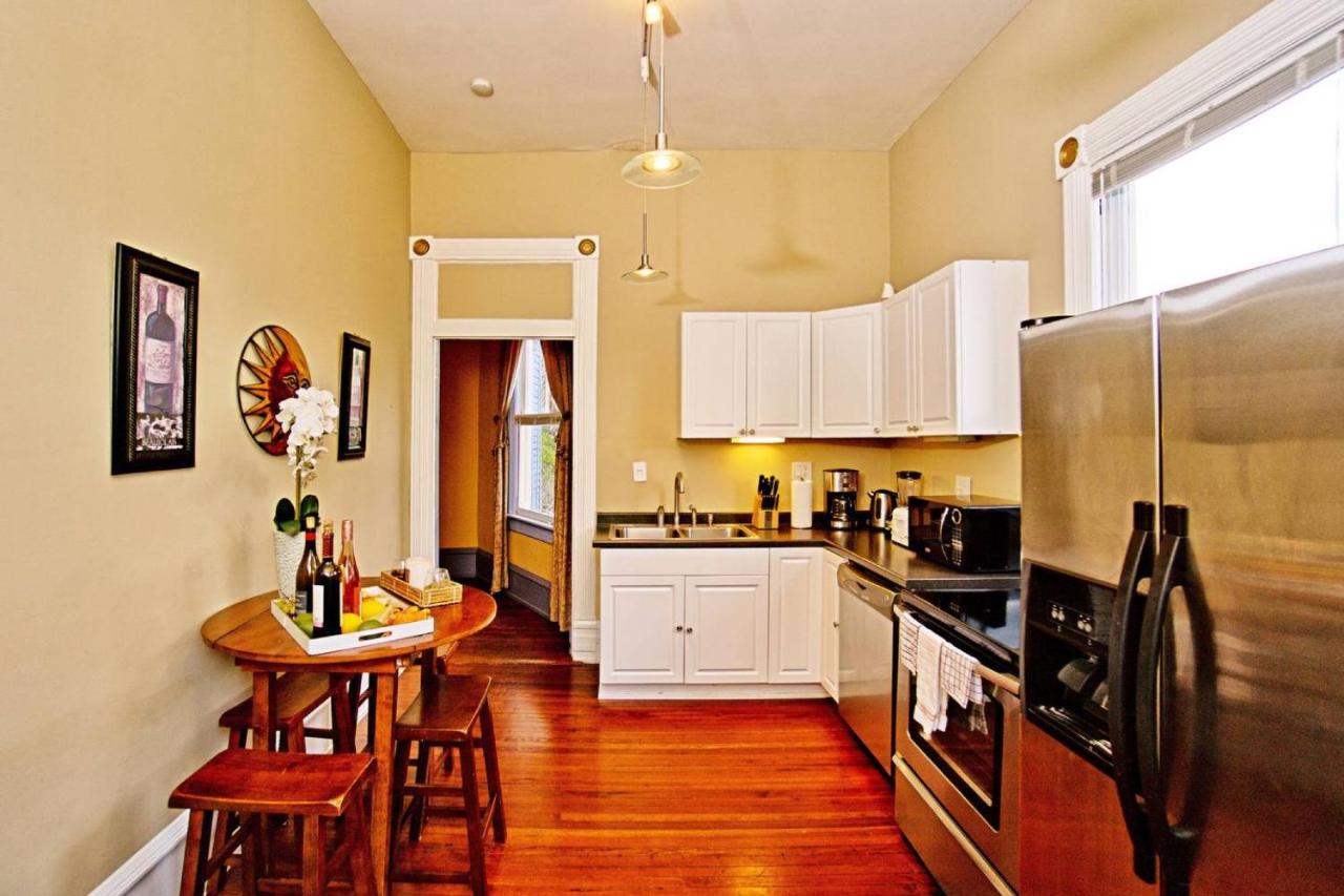 | Huge Victorian Beauty Overlooking Forsyth Park