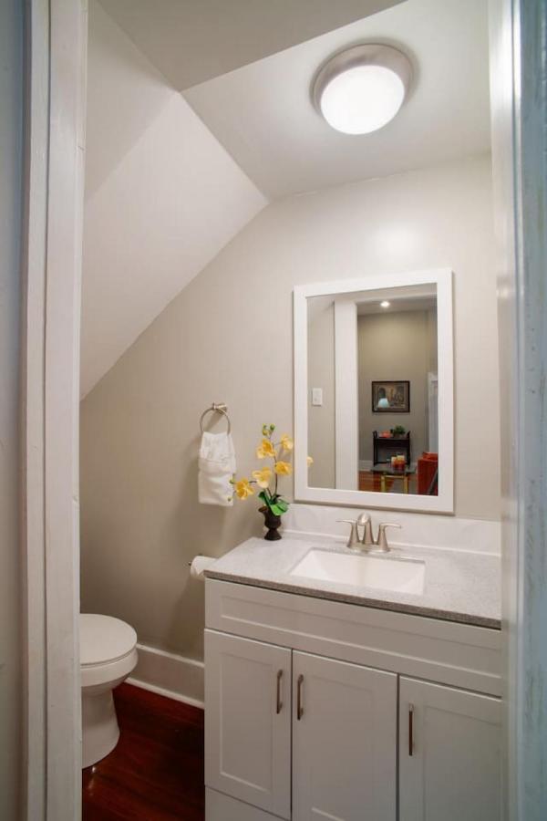 | Modern 4 Bed Brownstone in Historic Downtown