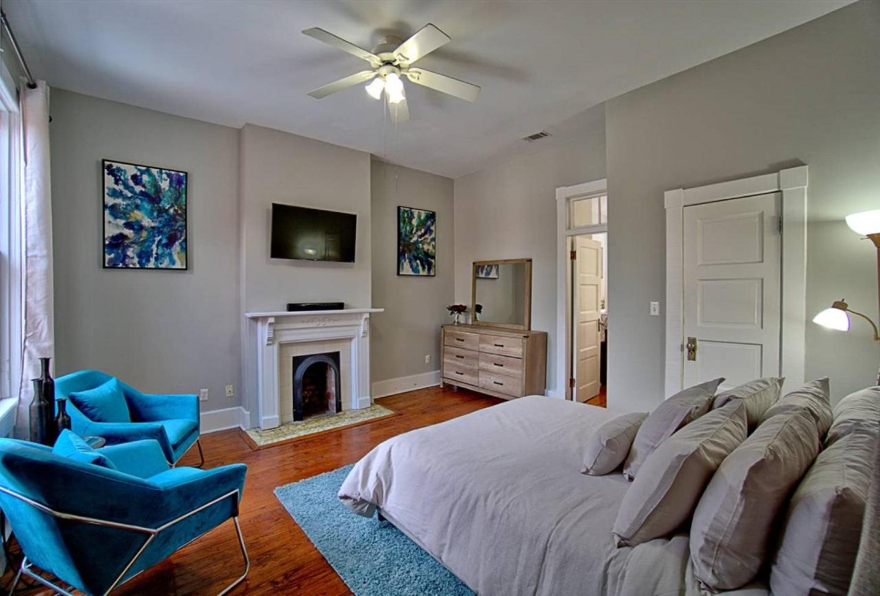 | Modern 4 Bed Brownstone in Historic Downtown