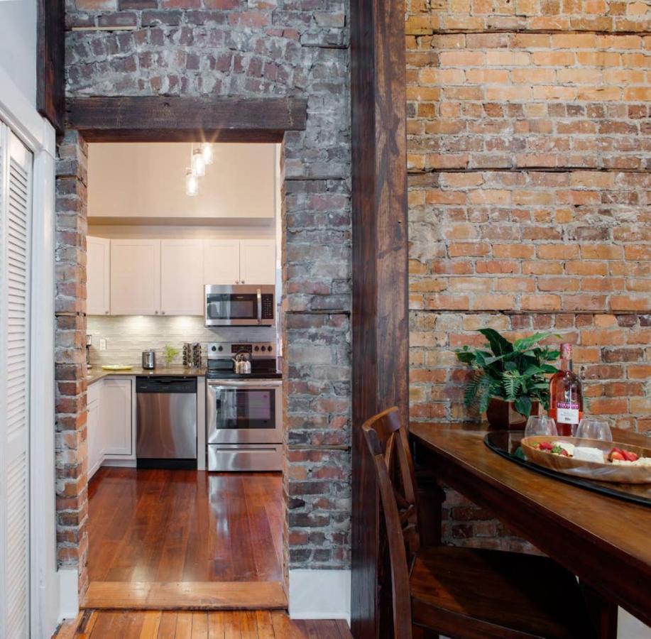 | Modern 4 Bed Brownstone in Historic Downtown