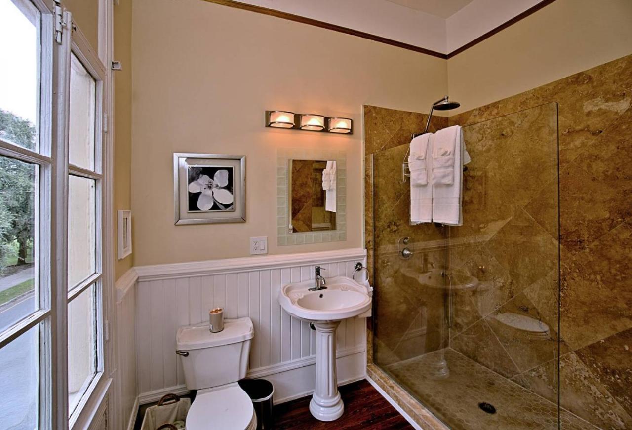 | Huge Victorian Beauty Overlooking Forsyth Park