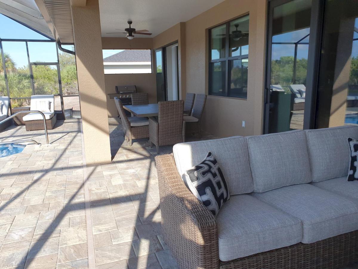  | Stunning BRAND NEW 3 bed home, fabulous pool overlooking river,