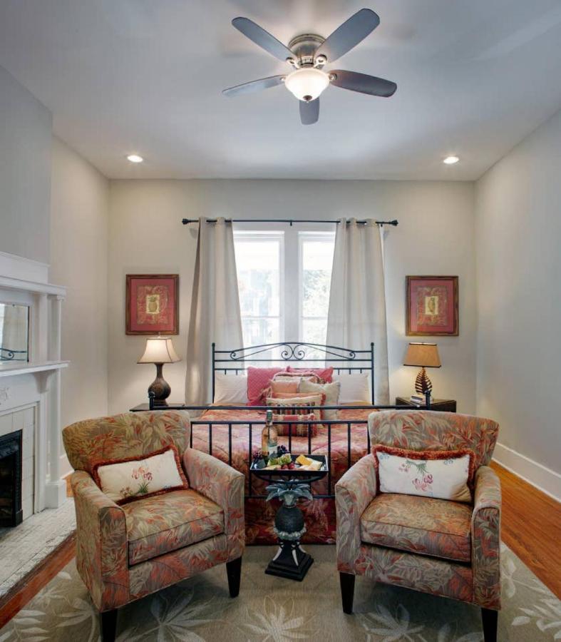 | Modern 4 Bed Brownstone in Historic Downtown
