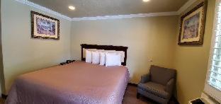 Room #403088007 at Le Blanc Inn & Suites